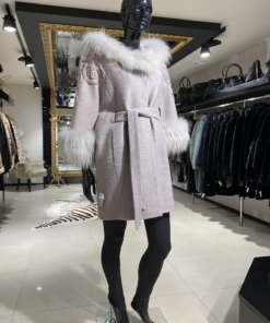 Mantel riidest kapuutsiga suurus EU 46