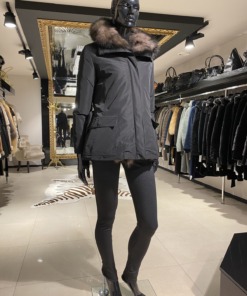 Jope kapuutsiga riie suurus EU 34