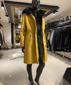 Parka kapuutsiga + rebane  vooder kaamelivill suurus EU 40