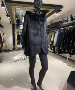 Jope kapuutsiga naarits suurus EU 44