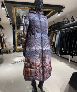 Mantel kapuutsiga riie suurus EU 48