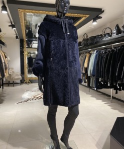 Kasukas kapuutsiga lambanahk suurus EU 44