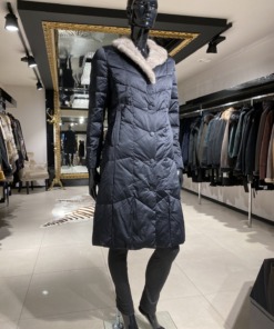 Mantel kapuutsiga riie suurus EU 40