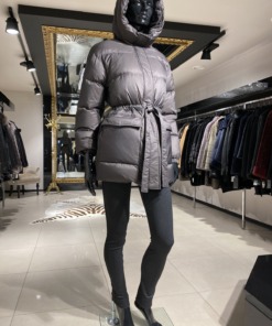 Jope kapuutsiga riie suurus EU 42