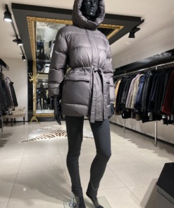 Jope kapuutsiga riie suurus EU 44