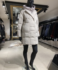 Jope kapuutsiga riie suurus EU 40