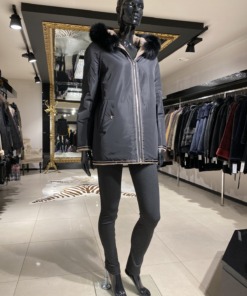 Jope kapuutsiga riie suurus EU 44