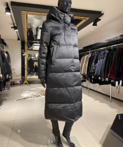 Mantel kapuutsiga riie suurus EU 38