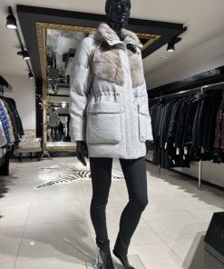 Jope riie kaputsiga EU 44