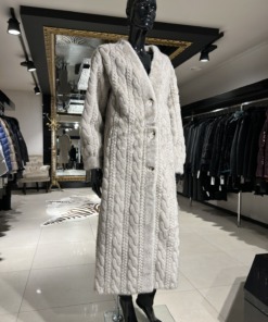 Kasukas kunstkarusnahast EU 44